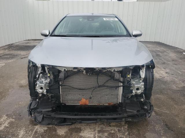 Photo 4 VIN: 4T1C11AK3PU180122 - TOYOTA CAMRY LE 