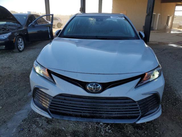 Photo 4 VIN: 4T1C11AK3PU183201 - TOYOTA CAMRY LE 