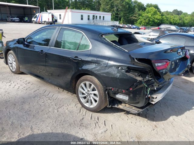 Photo 2 VIN: 4T1C11AK3PU829367 - TOYOTA CAMRY 