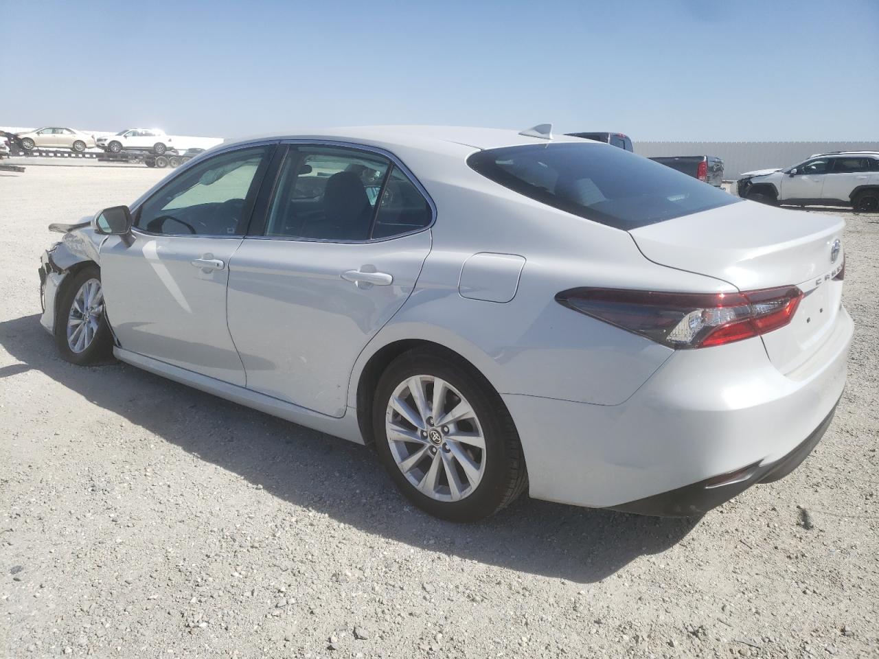 Photo 1 VIN: 4T1C11AK3RU236367 - TOYOTA CAMRY LE 