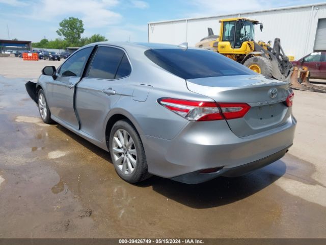 Photo 2 VIN: 4T1C11AK4LU355794 - TOYOTA CAMRY 