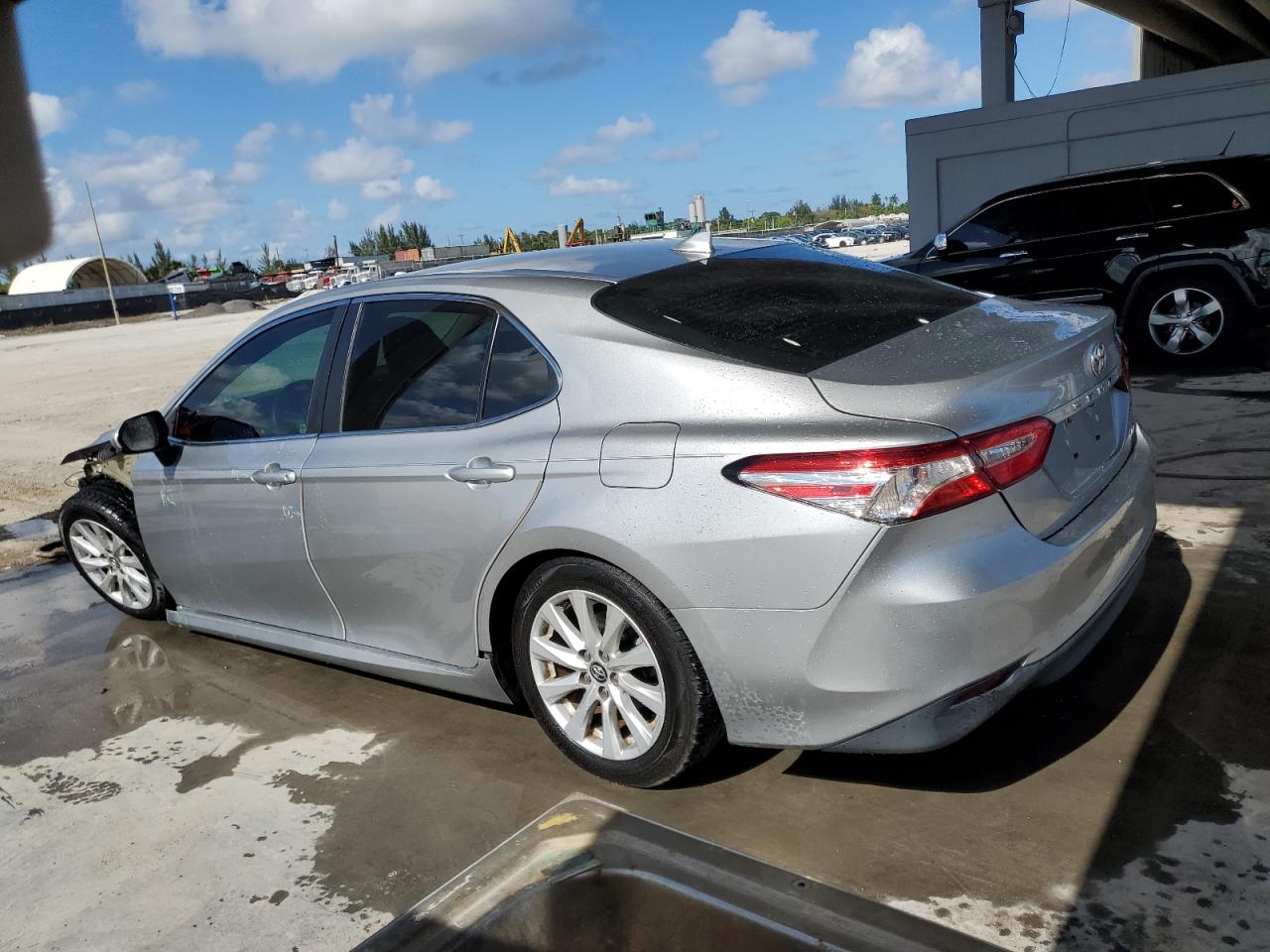 Photo 1 VIN: 4T1C11AK4LU859231 - TOYOTA CAMRY 