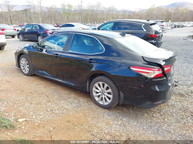 Photo 2 VIN: 4T1C11AK4LU900666 - TOYOTA CAMRY 