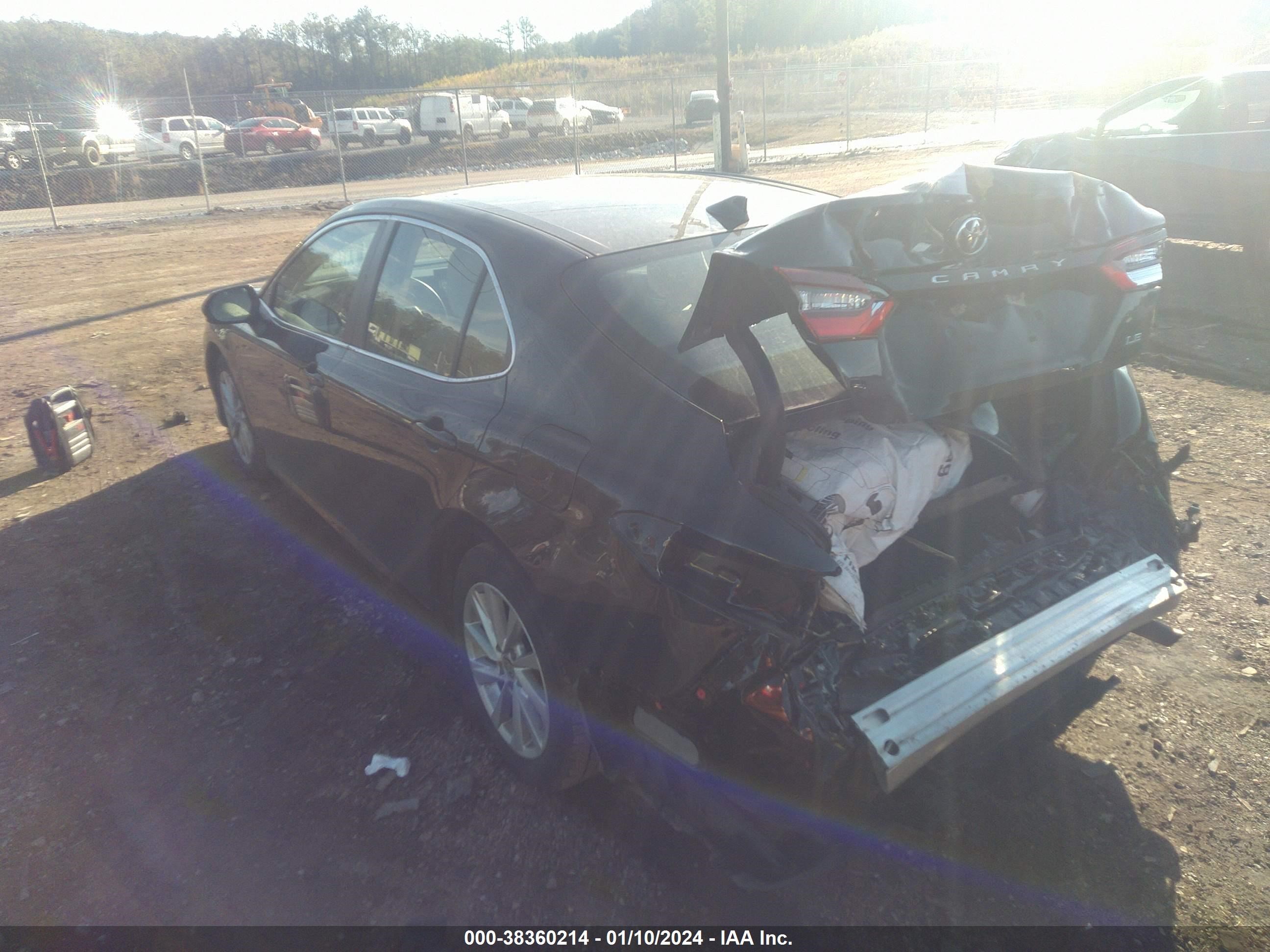 Photo 2 VIN: 4T1C11AK4MU544950 - TOYOTA CAMRY 