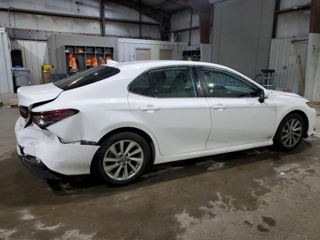 Photo 2 VIN: 4T1C11AK4NU068958 - TOYOTA CAMRY 