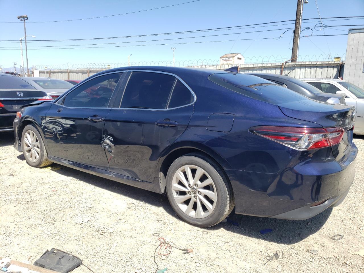 Photo 1 VIN: 4T1C11AK4NU626906 - TOYOTA CAMRY 