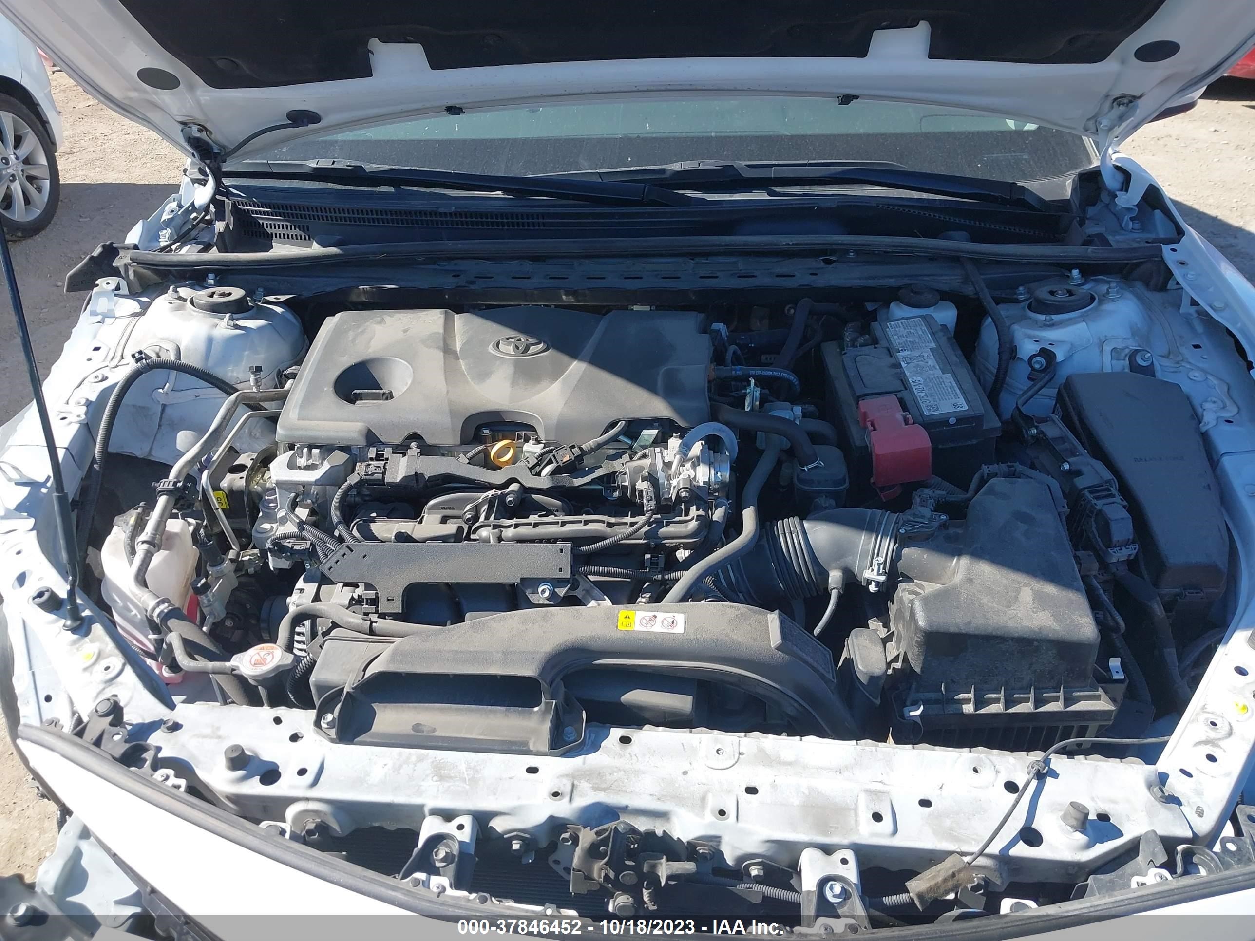 Photo 9 VIN: 4T1C11AK4NU640739 - TOYOTA CAMRY 