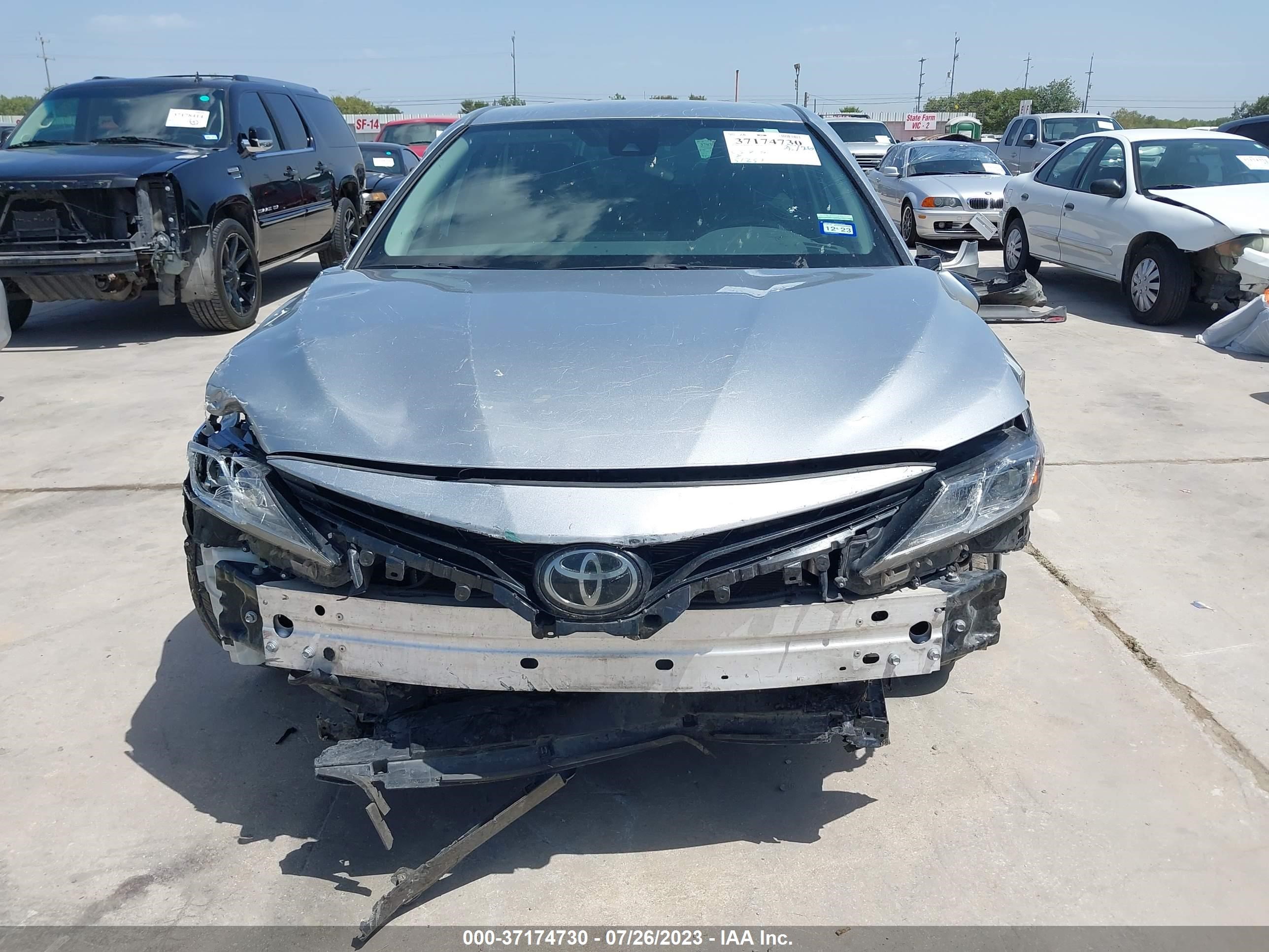 Photo 12 VIN: 4T1C11AK4NU647030 - TOYOTA CAMRY 