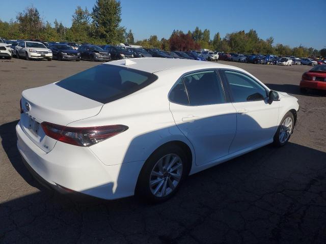 Photo 2 VIN: 4T1C11AK4NU653538 - TOYOTA CAMRY LE 