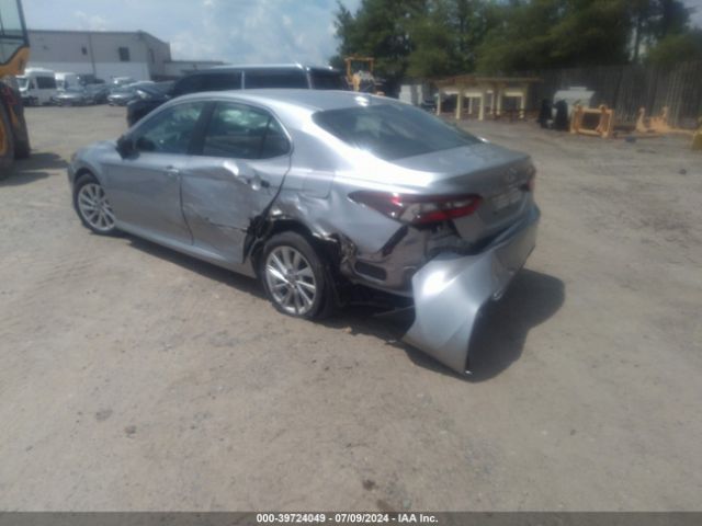 Photo 2 VIN: 4T1C11AK4NU689715 - TOYOTA CAMRY 