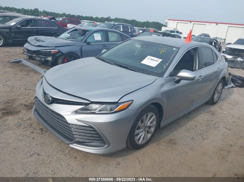 Photo 1 VIN: 4T1C11AK4NU716668 - TOYOTA CAMRY 