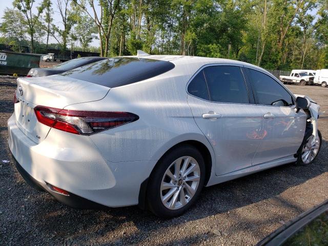 Photo 2 VIN: 4T1C11AK4PU182736 - TOYOTA CAMRY LE 