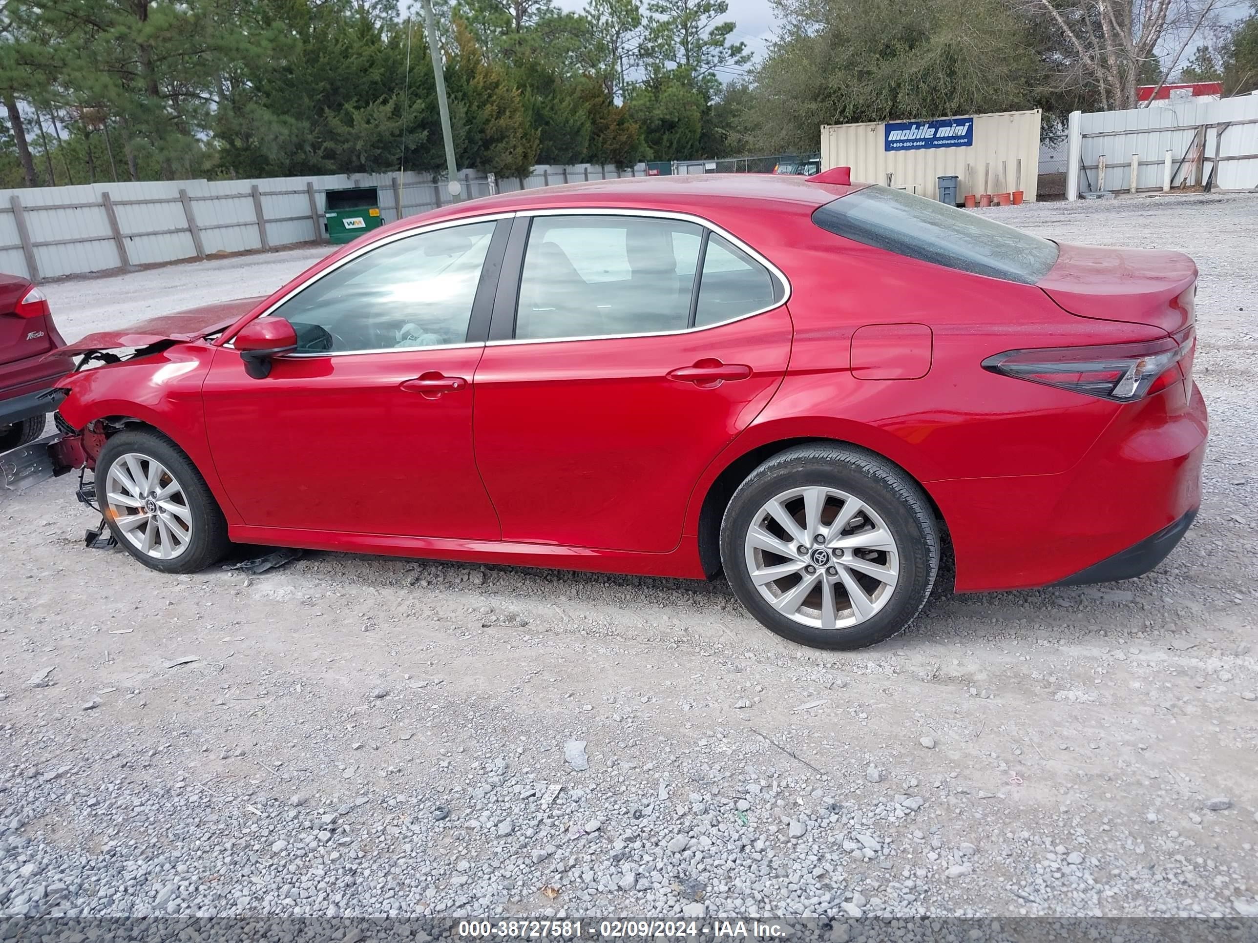 Photo 14 VIN: 4T1C11AK4PU186396 - TOYOTA CAMRY 