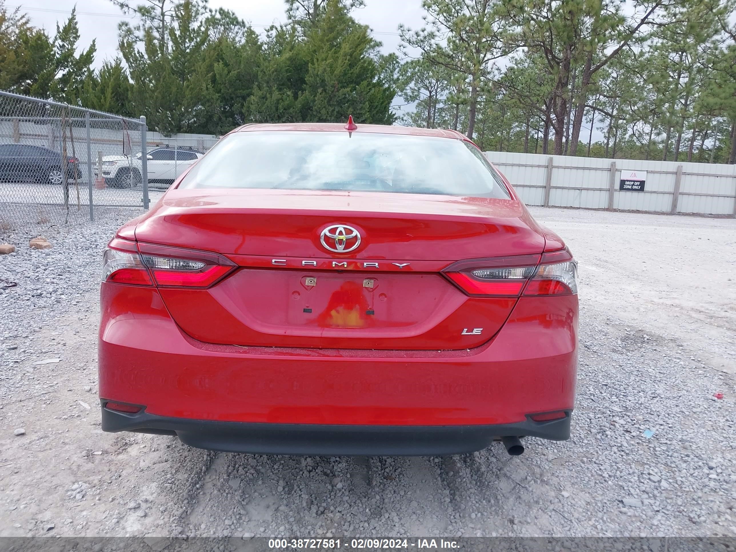 Photo 16 VIN: 4T1C11AK4PU186396 - TOYOTA CAMRY 