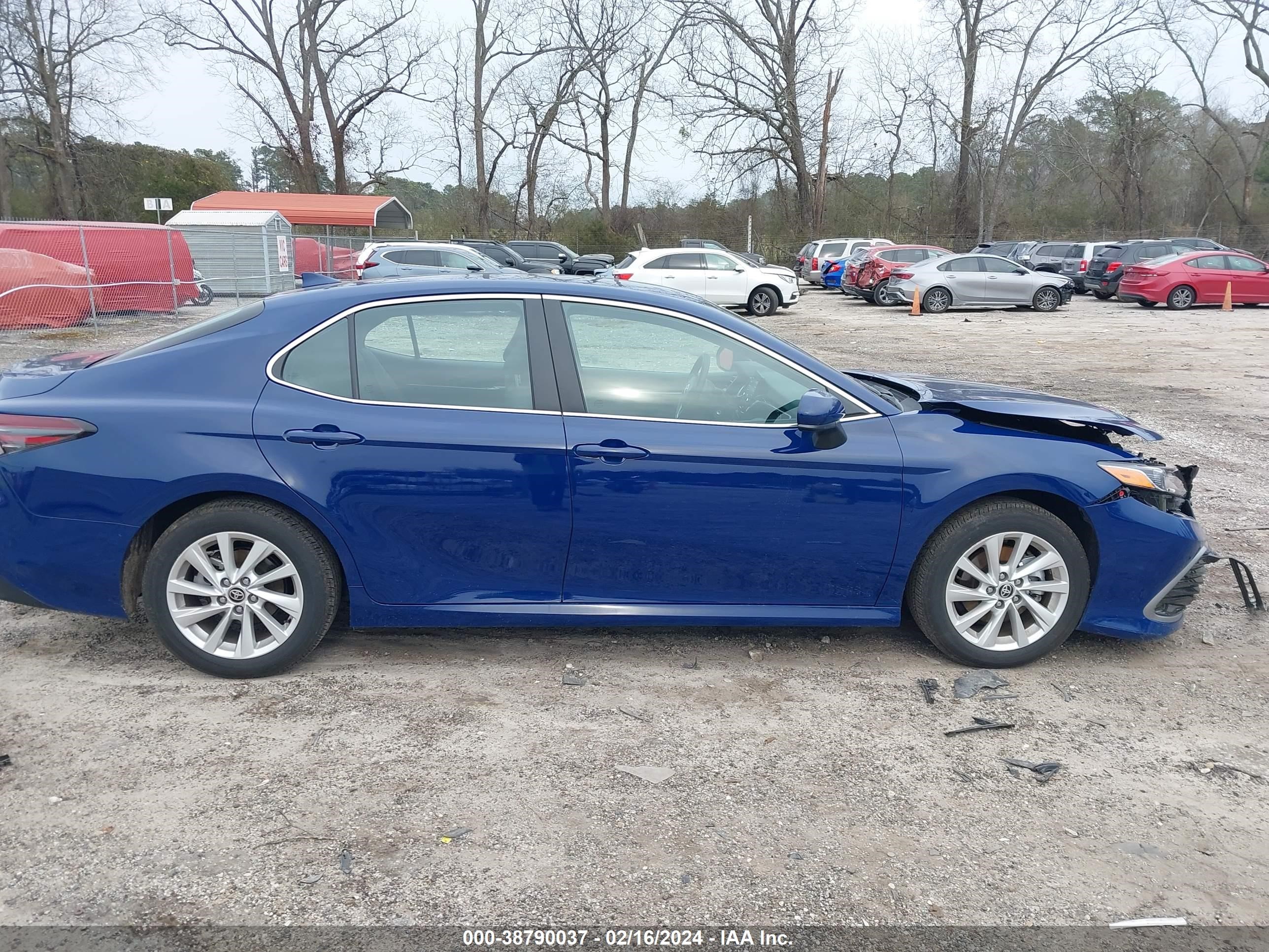 Photo 13 VIN: 4T1C11AK4RU200994 - TOYOTA CAMRY 