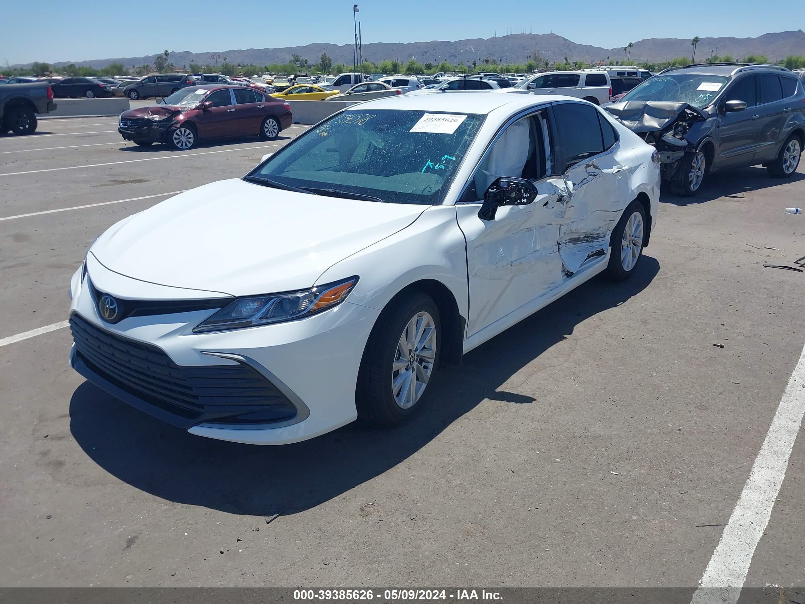 Photo 1 VIN: 4T1C11AK4RU853115 - TOYOTA CAMRY 