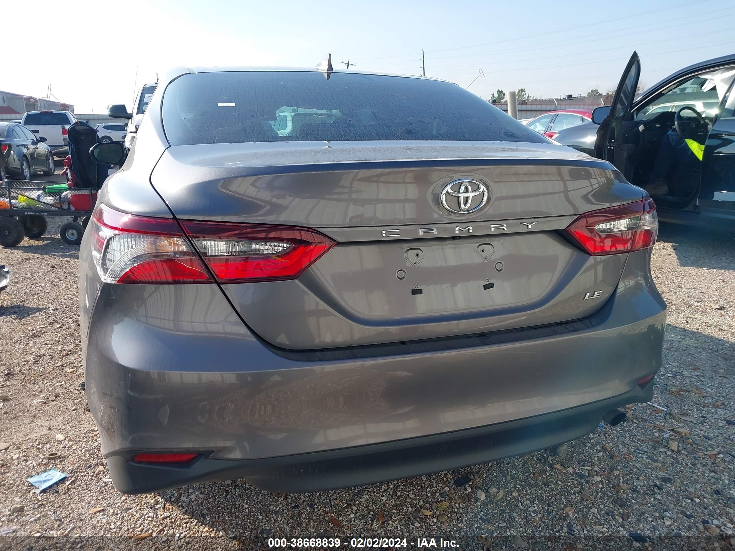 Photo 16 VIN: 4T1C11AK4RU864308 - TOYOTA CAMRY 