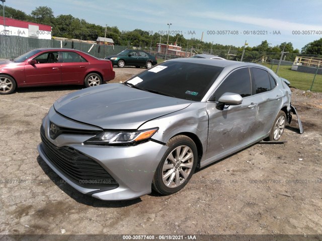 Photo 1 VIN: 4T1C11AK5LU508974 - TOYOTA CAMRY 