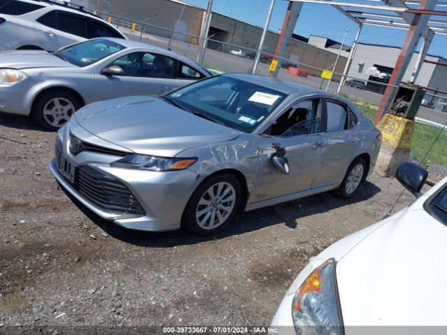 Photo 1 VIN: 4T1C11AK5LU884185 - TOYOTA CAMRY 