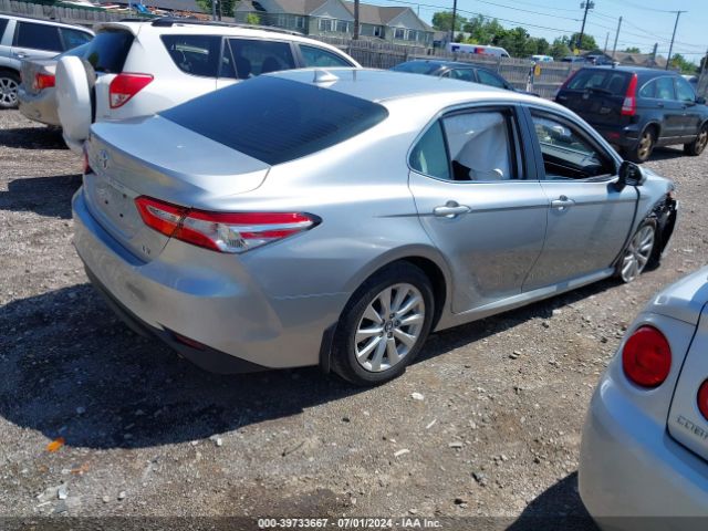 Photo 3 VIN: 4T1C11AK5LU884185 - TOYOTA CAMRY 