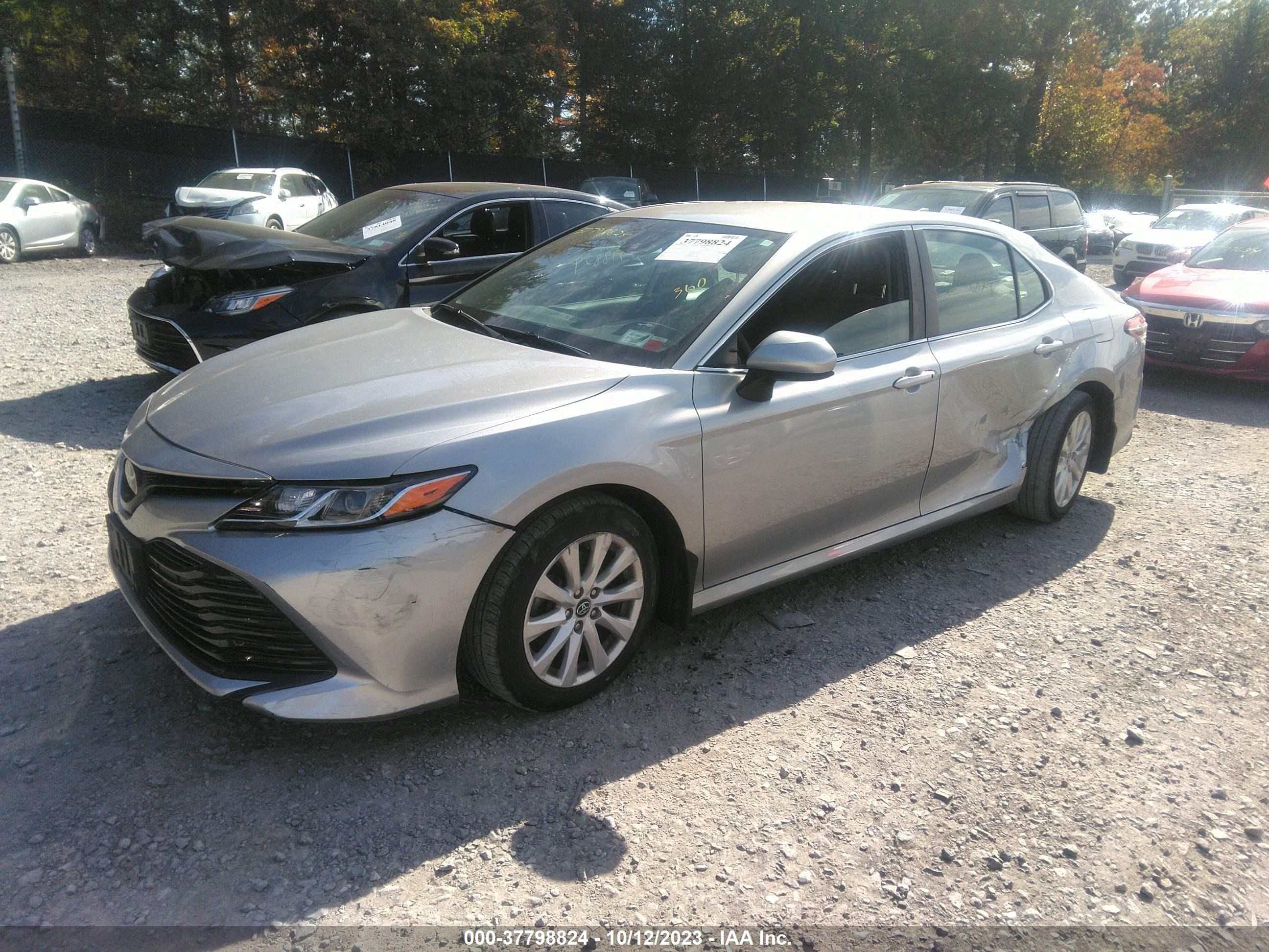 Photo 1 VIN: 4T1C11AK5LU894361 - TOYOTA CAMRY 