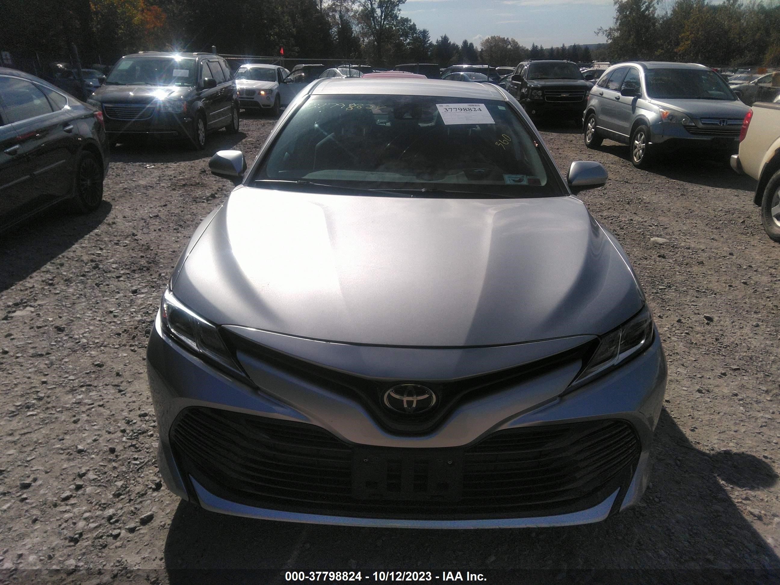 Photo 11 VIN: 4T1C11AK5LU894361 - TOYOTA CAMRY 