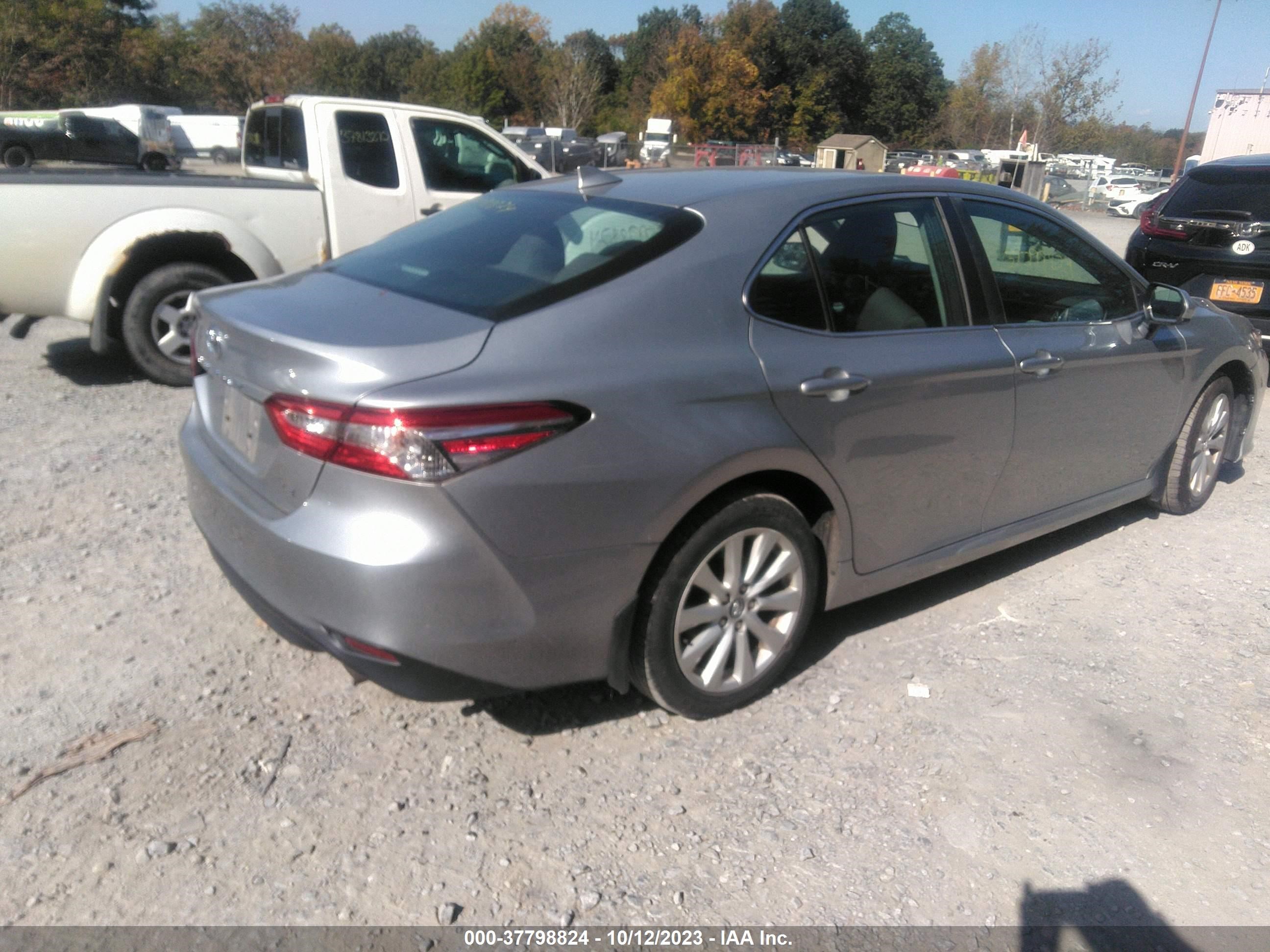 Photo 3 VIN: 4T1C11AK5LU894361 - TOYOTA CAMRY 