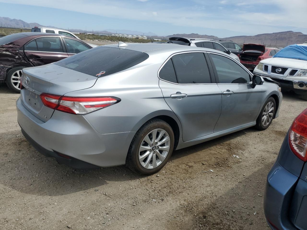 Photo 2 VIN: 4T1C11AK5LU911014 - TOYOTA CAMRY 