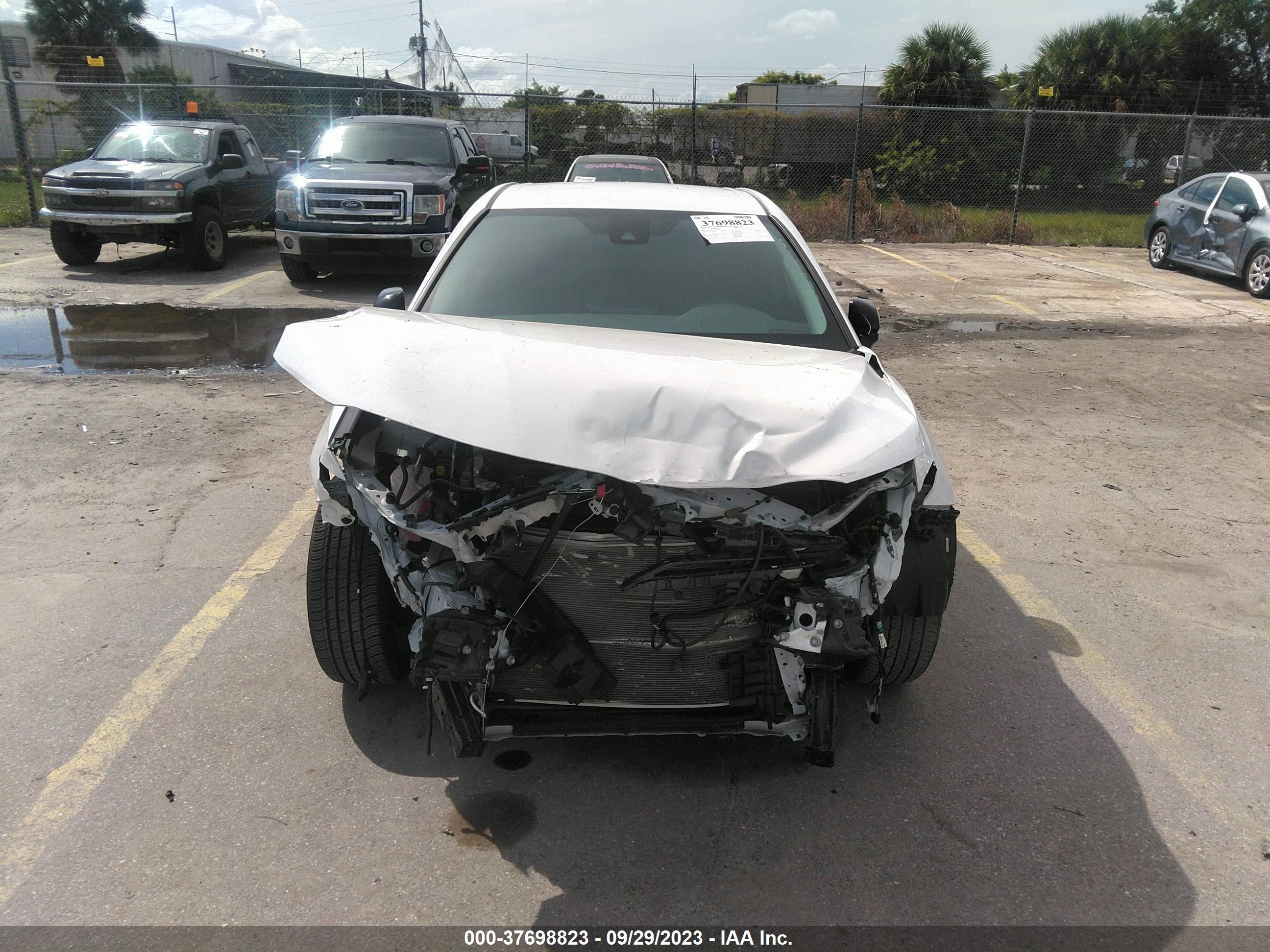 Photo 11 VIN: 4T1C11AK5MU562633 - TOYOTA CAMRY 