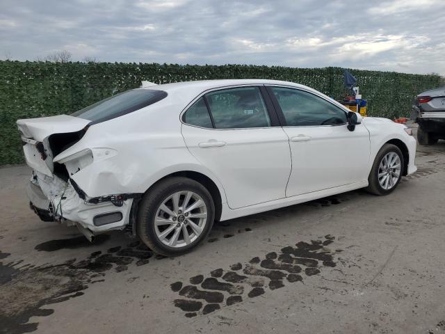 Photo 2 VIN: 4T1C11AK5MU592232 - TOYOTA CAMRY 