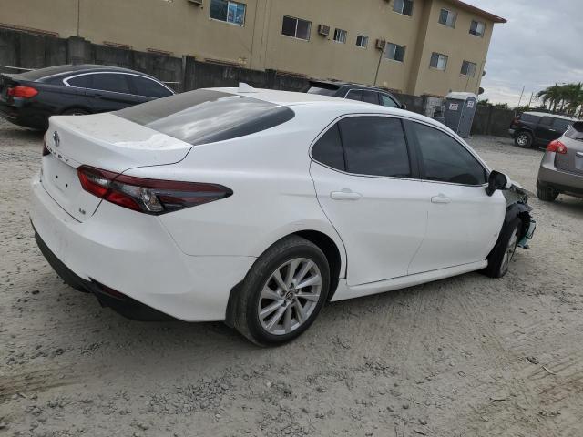 Photo 2 VIN: 4T1C11AK5MU608946 - TOYOTA CAMRY 