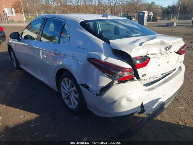 Photo 2 VIN: 4T1C11AK5NU001219 - TOYOTA CAMRY 