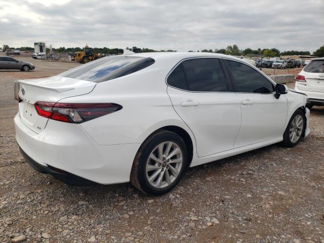 Photo 2 VIN: 4T1C11AK5NU049061 - TOYOTA CAMRY LE 