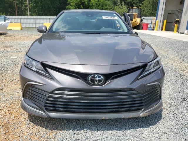 Photo 4 VIN: 4T1C11AK5NU061629 - TOYOTA CAMRY LE 