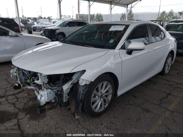 Photo 1 VIN: 4T1C11AK5NU676570 - TOYOTA CAMRY 