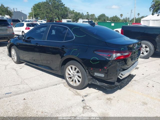 Photo 2 VIN: 4T1C11AK5NU677931 - TOYOTA CAMRY 