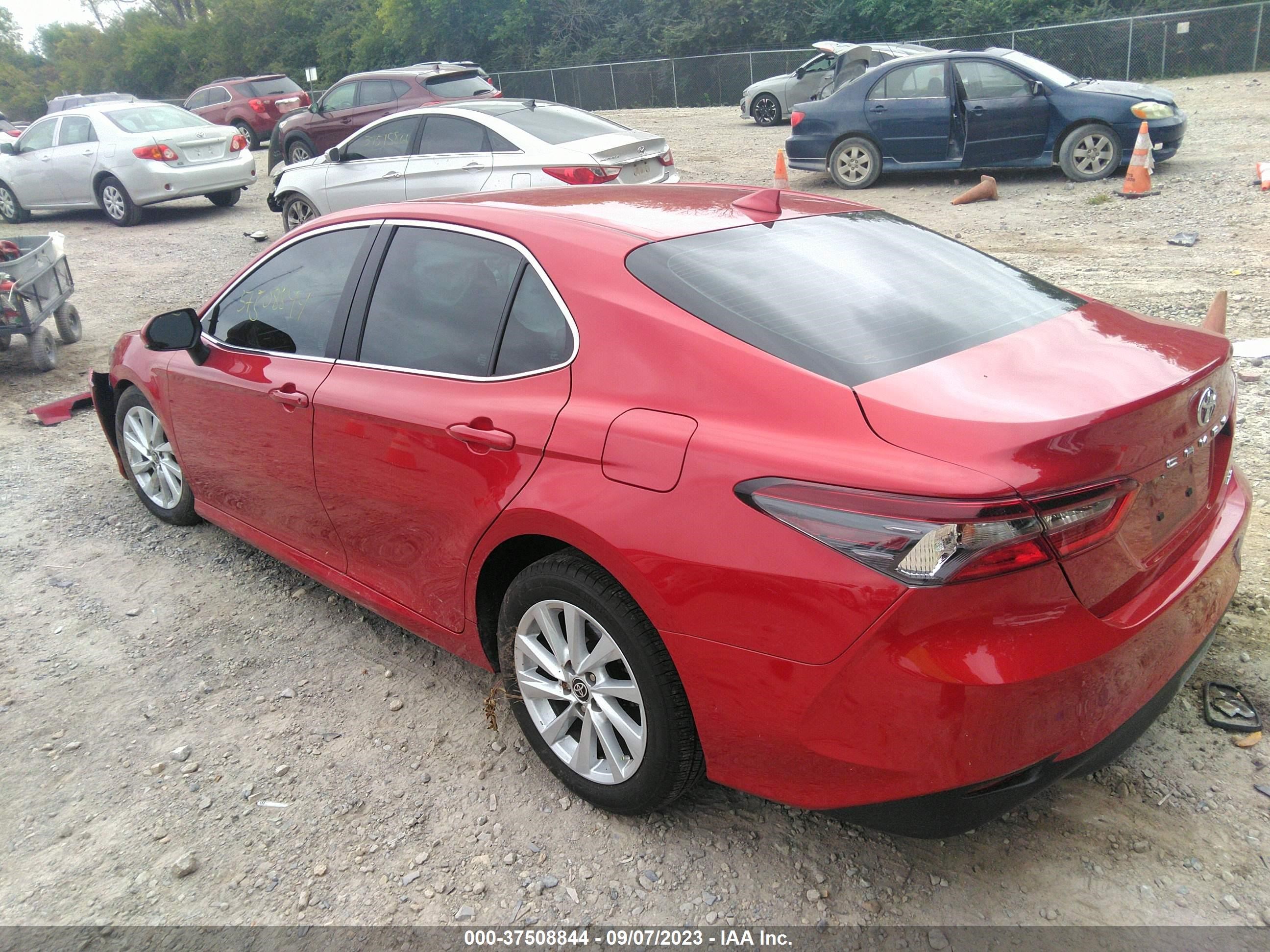 Photo 2 VIN: 4T1C11AK5PU113134 - TOYOTA CAMRY 