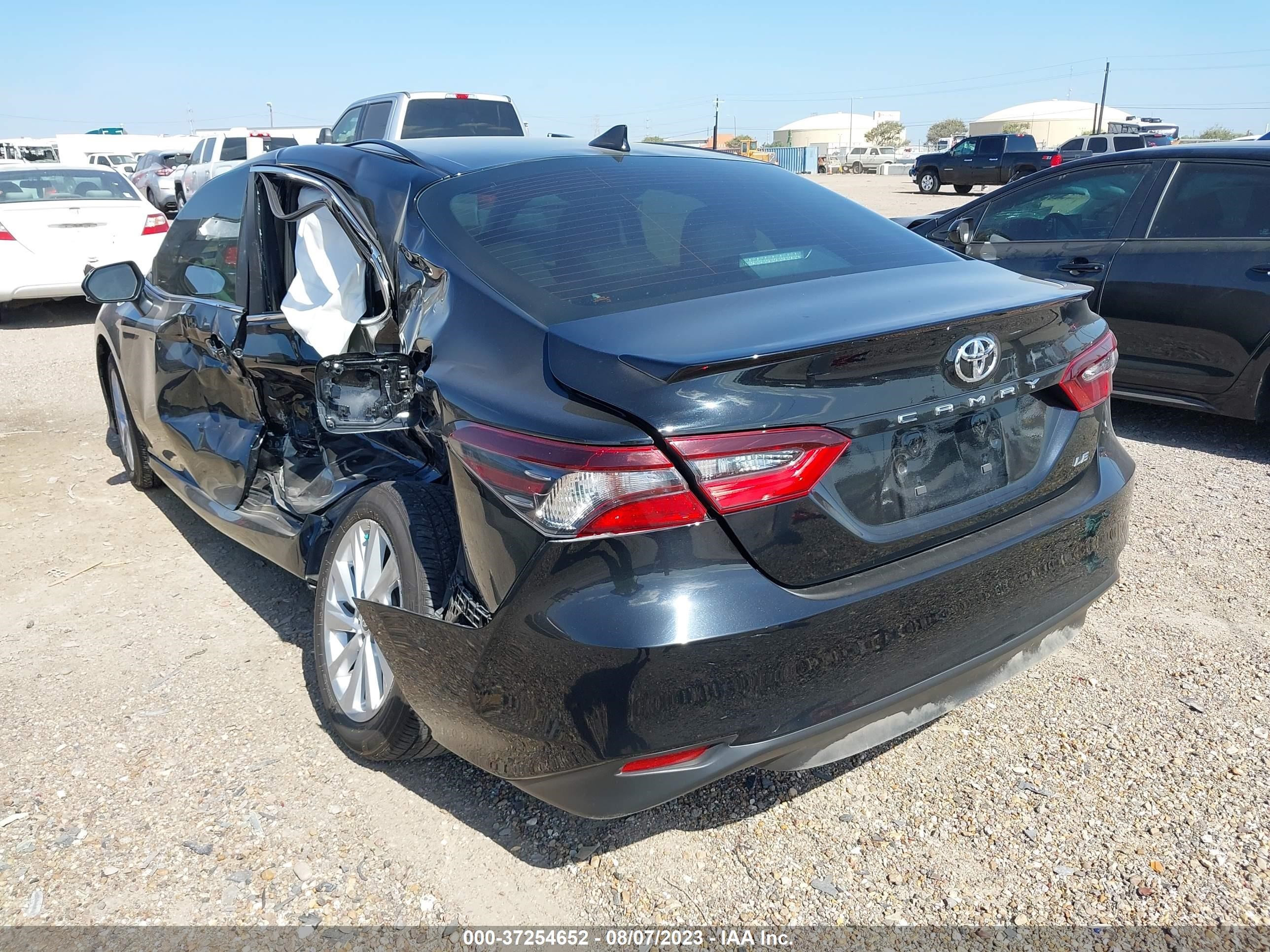 Photo 2 VIN: 4T1C11AK5PU750833 - TOYOTA CAMRY 