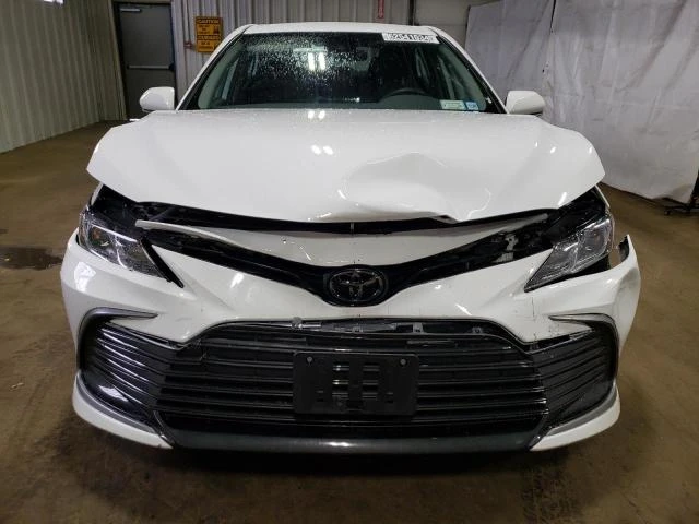 Photo 4 VIN: 4T1C11AK5PU803840 - TOYOTA CAMRY LE 