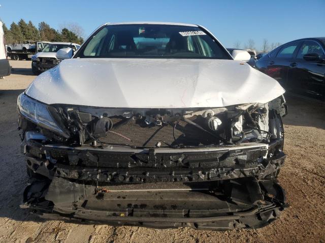 Photo 4 VIN: 4T1C11AK5PU807483 - TOYOTA CAMRY LE 