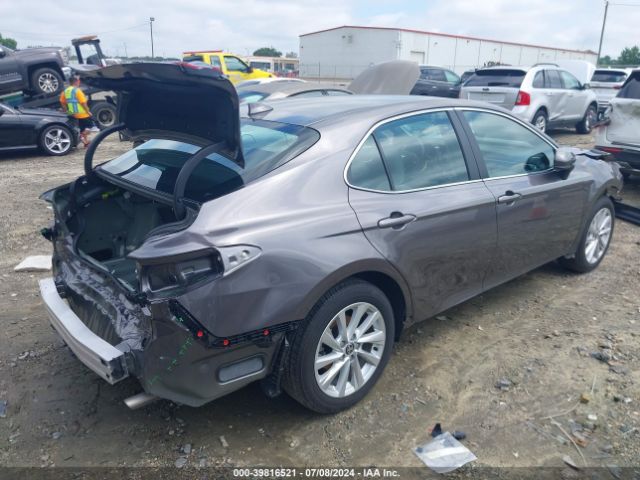 Photo 3 VIN: 4T1C11AK5RU211602 - TOYOTA CAMRY 