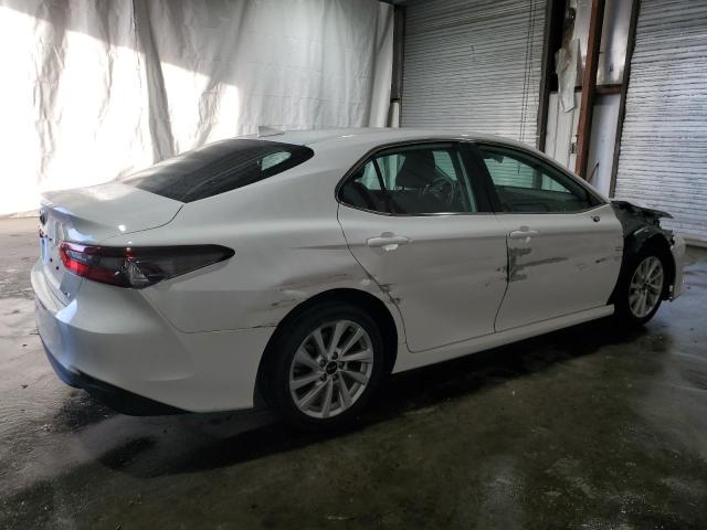 Photo 2 VIN: 4T1C11AK5RU862213 - TOYOTA CAMRY LE 