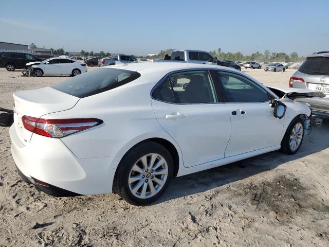 Photo 2 VIN: 4T1C11AK6LU504982 - TOYOTA CAMRY LE 