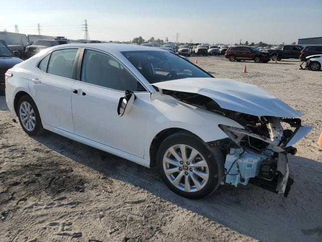 Photo 3 VIN: 4T1C11AK6LU504982 - TOYOTA CAMRY LE 