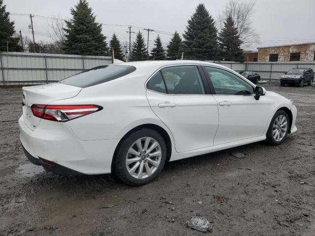 Photo 2 VIN: 4T1C11AK6LU869260 - TOYOTA CAMRY 