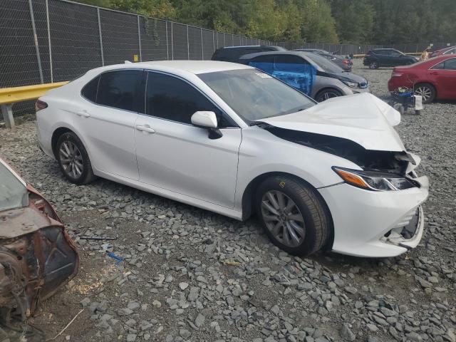 Photo 3 VIN: 4T1C11AK6LU930722 - TOYOTA CAMRY LE 