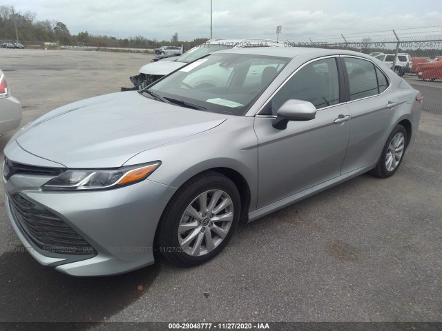 Photo 1 VIN: 4T1C11AK6LU988359 - TOYOTA CAMRY 