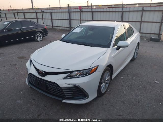 Photo 1 VIN: 4T1C11AK6NU639074 - TOYOTA CAMRY 