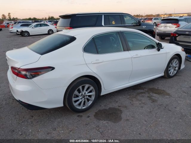 Photo 3 VIN: 4T1C11AK6NU639074 - TOYOTA CAMRY 