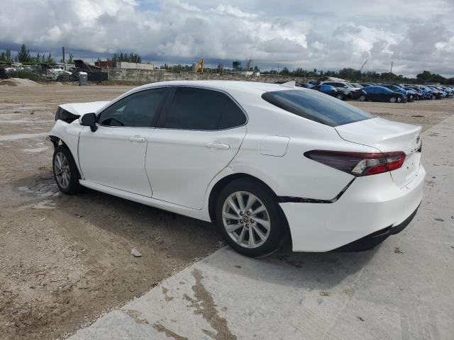 Photo 1 VIN: 4T1C11AK6NU644615 - TOYOTA CAMRY LE 